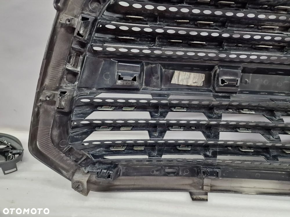 DODGE RAM 1500 12-18 ATRAPA / GRILL PRZEDNI , NR 13DSAC0010 / 13DSAC0010B  NR AUKCJI GL104 - 17