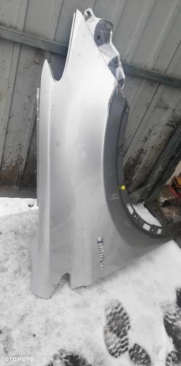 błotnik prawy przód toyota rav 4 - 2