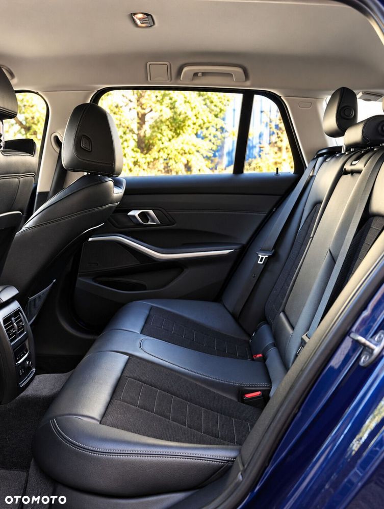 BMW Seria 3 320d Advantage sport - 26