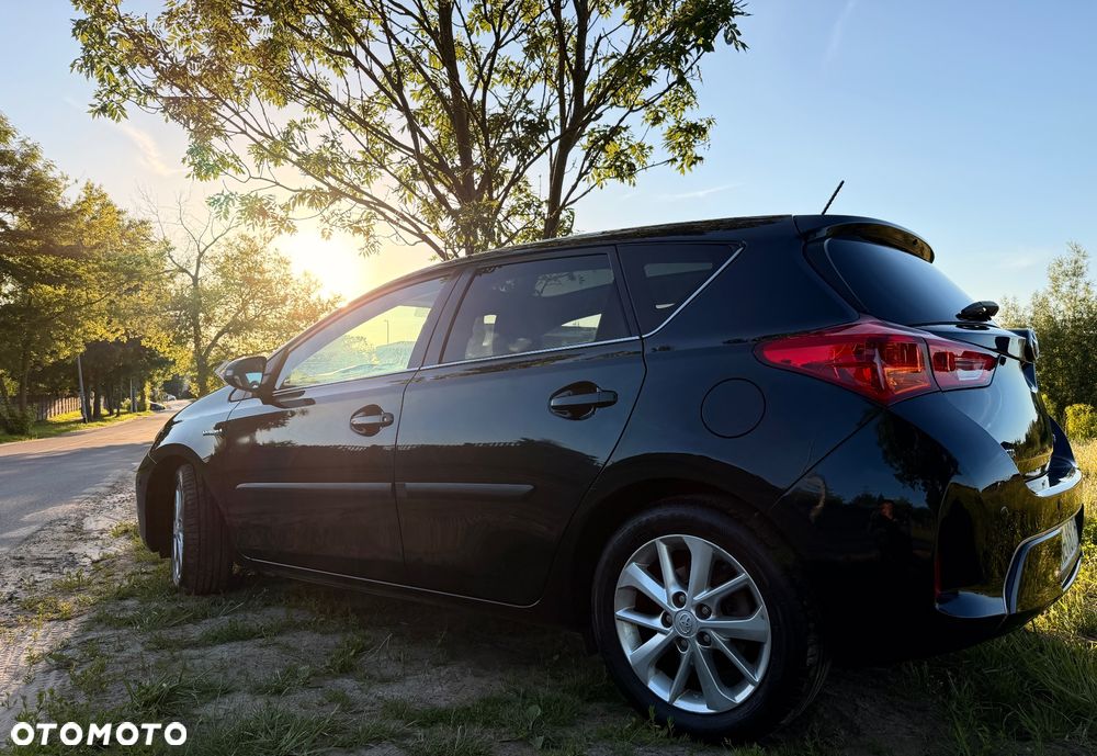 Toyota Auris 1.8 HSD Prestige NAVI - 4