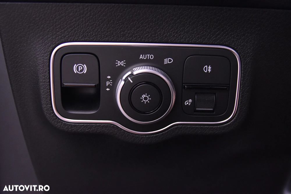 Mercedes-Benz GLB 220 4MATIC MHEV Aut. - 14