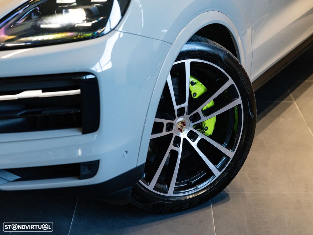 Porsche Cayenne E-Hybrid - 15