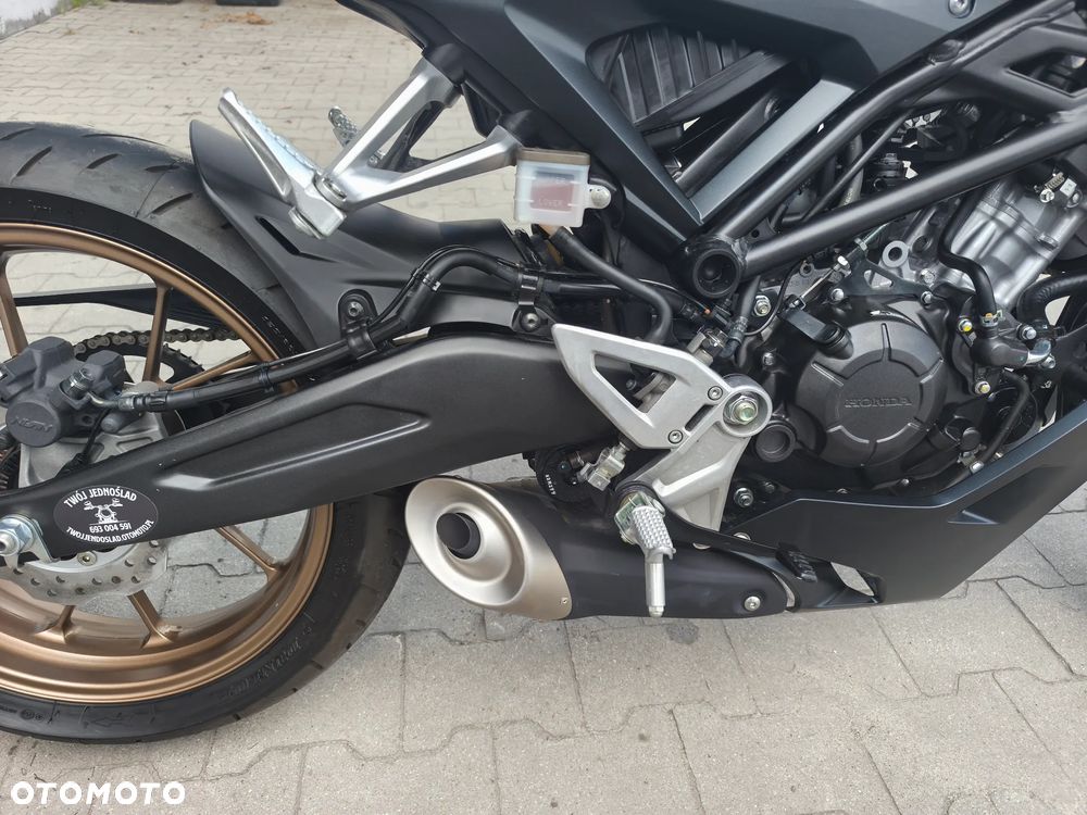 Honda CB - 23