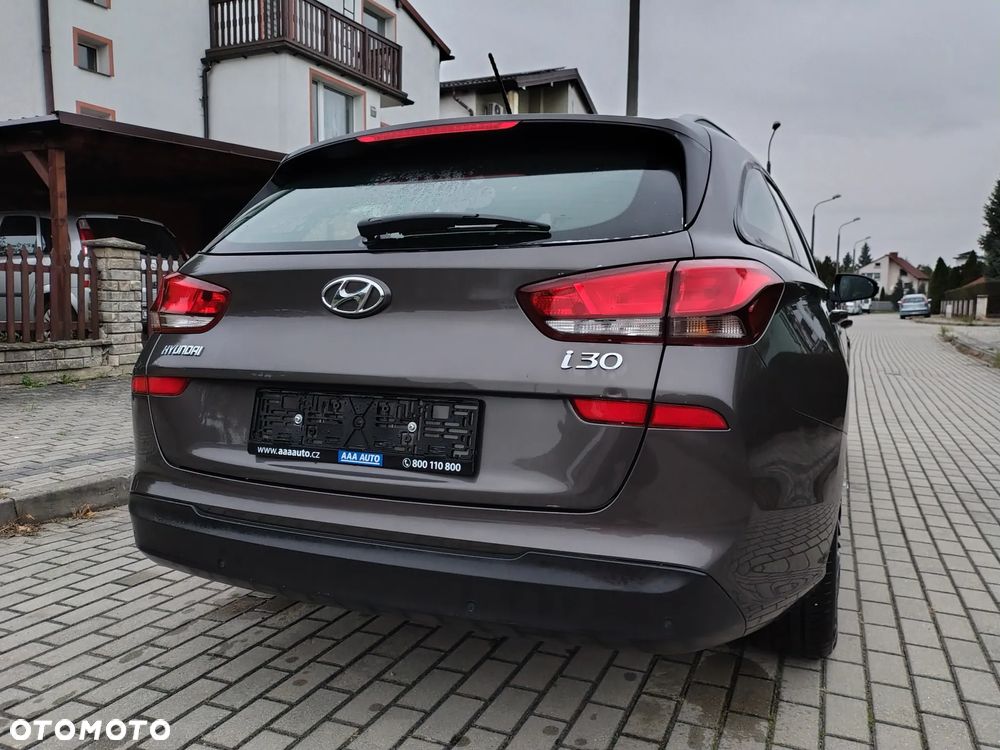 Hyundai i30 1.6 CRDI Style - 9