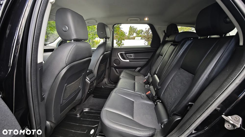 Land Rover Discovery Sport - 33