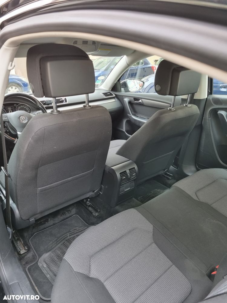 Volkswagen Passat - 10