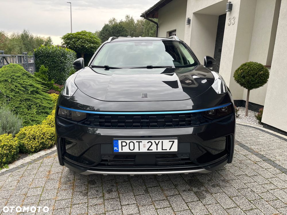 Lynk & Co 01 - 3