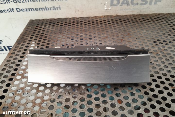 Scrumiera fata 3C0863284 Volkswagen VW Passat B6  [din 2005 pana  201 - 4