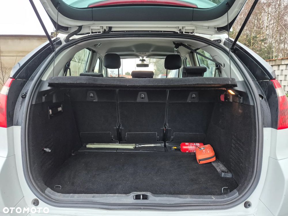 Citroën C4 Picasso 1.6 HDi FAP EGS6 Tendance - 15