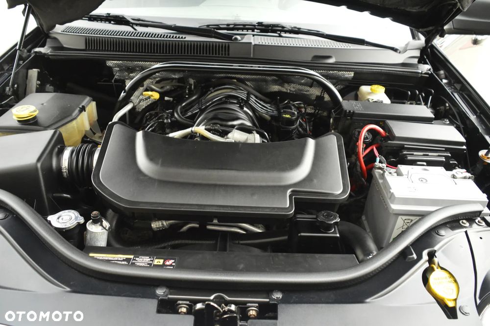 Jeep Grand Cherokee 5.7 V8 HEMI Automatik Overland - 34