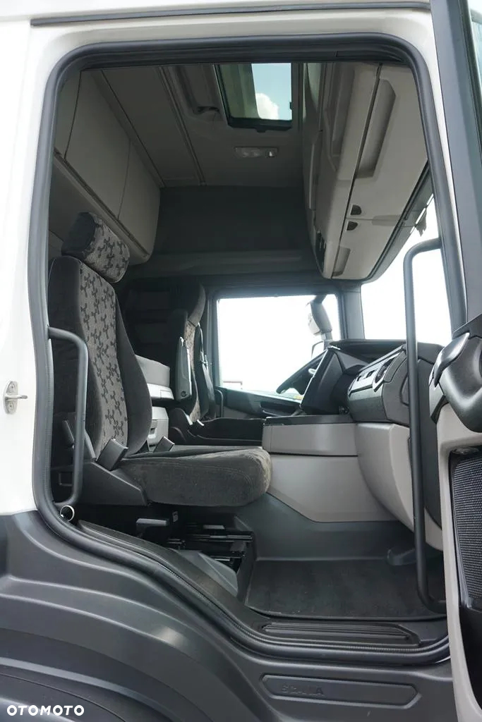 Scania P 250 / ACC / E 6  / FIRANKA + WINDA / DŁ. 9,3 M / 23 PALETY - 8
