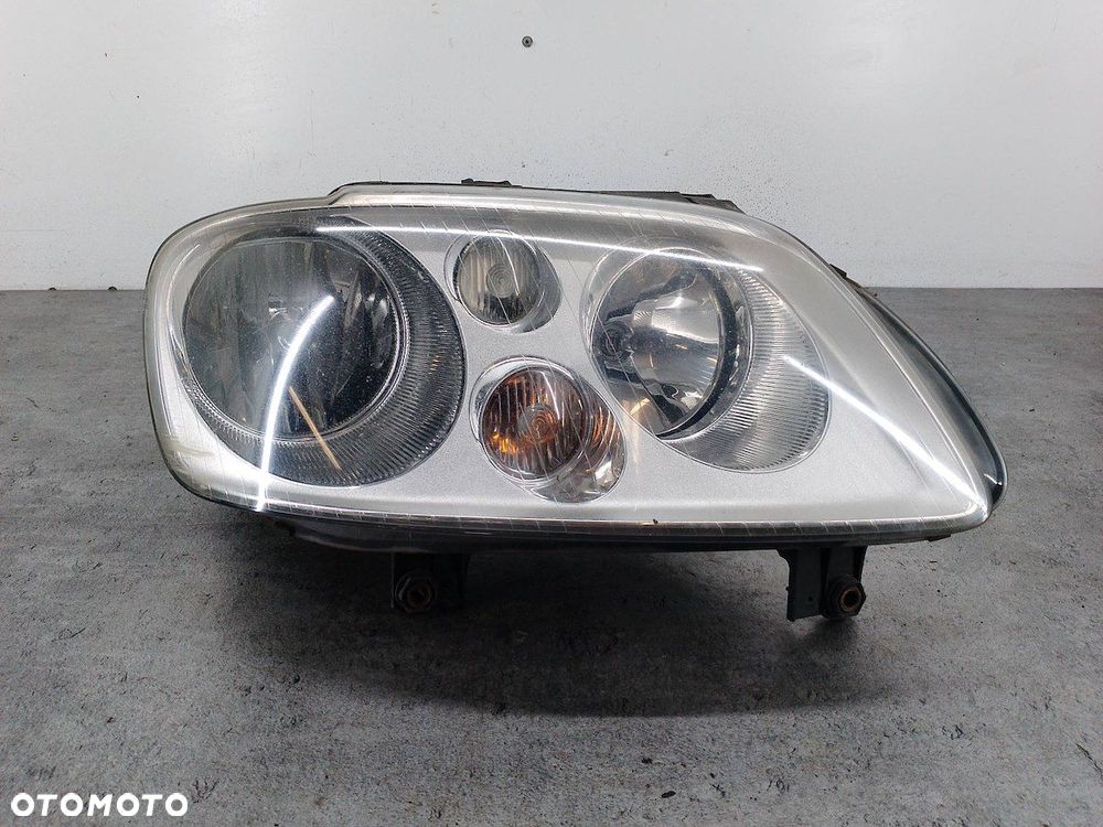 LAMPA PRZÓD PRAWA VW TOURAN I 1T0941006D 0301205202 - 2