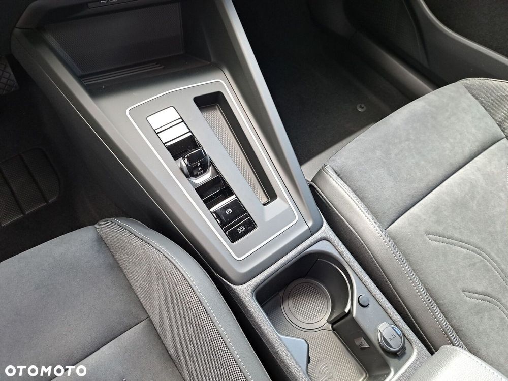 Volkswagen Golf Variant - 16