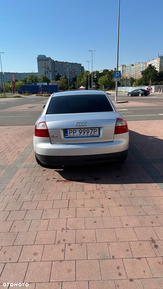 Audi A4 Limousine - 2