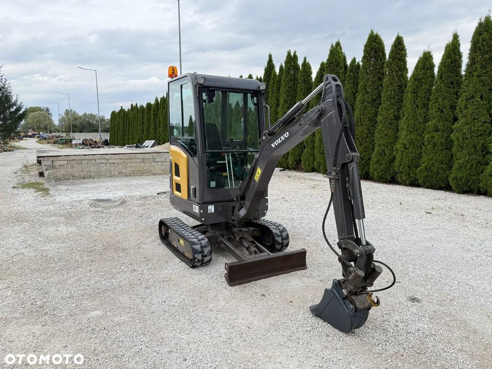 Volvo EC18D EC 18 D / Z NIEMIEC / PIĘKNA / POWERTILT / 2017 ROK / ORYGINAŁ / 15 16 17 20 22 301.6 301.8 VIO PC KX 018 19C 16C 18-3 - 3