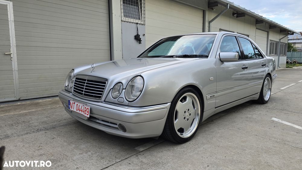 Mercedes-Benz E 55 AMG Aut Avantgarde - 4
