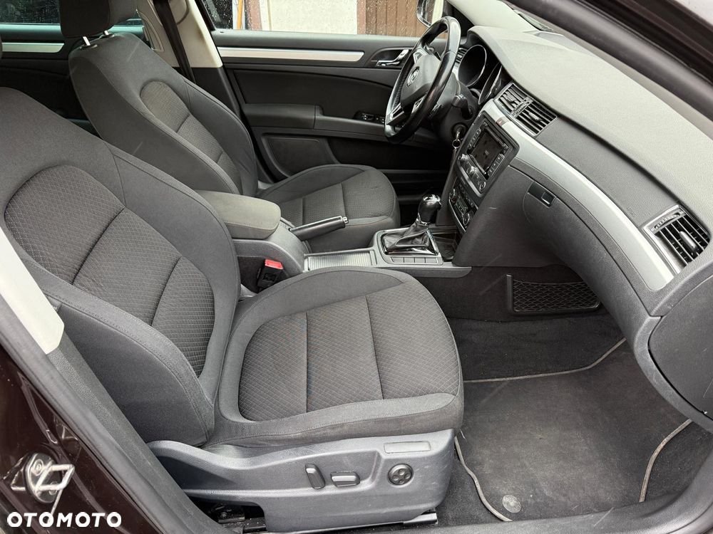 Skoda Superb 2.0 TDI Business DSG - 17