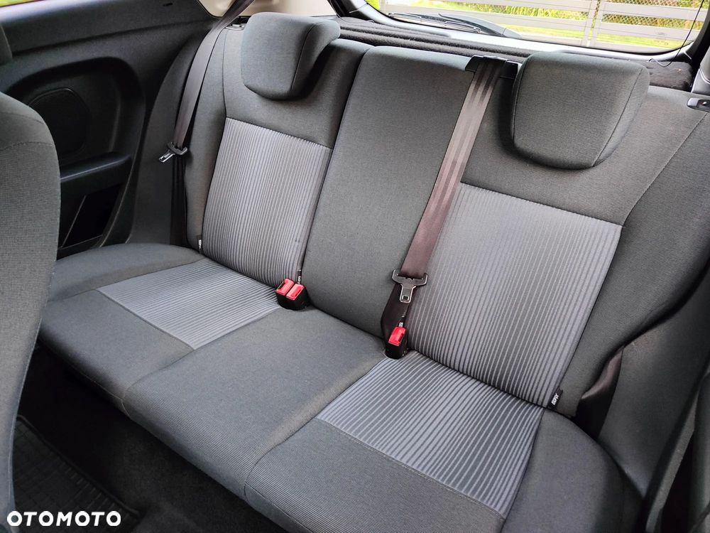 Ford Fiesta 1.25 Ambiente - 10