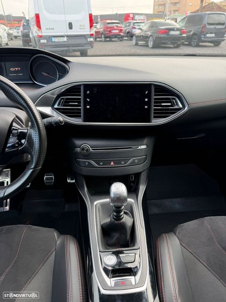 Peugeot 308 1.6 e-THP GTi - 30