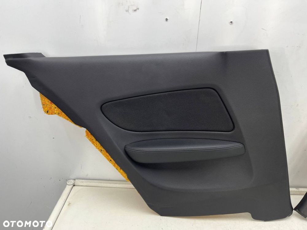 Tapicerka BMW E81 3Drzwi E82 Coupe M-pakiet 04-11r. lewy prawy tylny boczek tył KOMPLET - 2