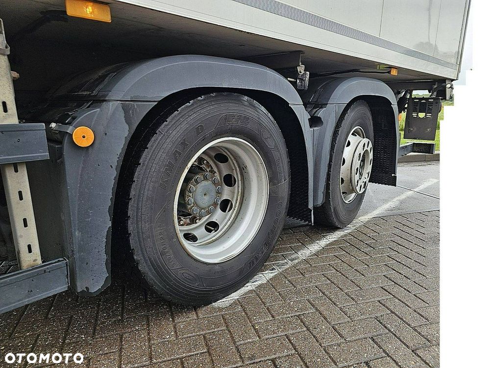Mercedes-Benz Antos 2540 Sypialna euro 6 chłodni 3 osie podnoszona i skrętna - 12