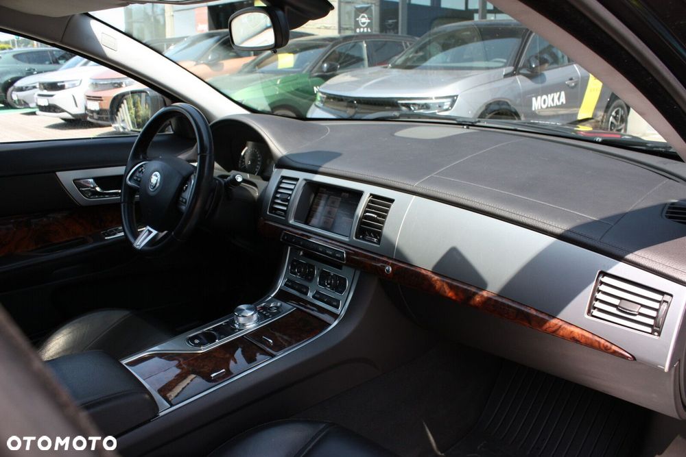 Jaguar XF 3.0 V6 D S Luxury - 20