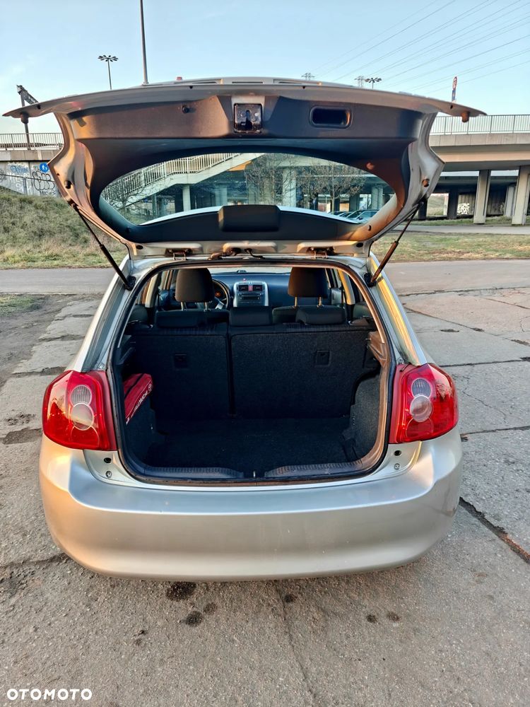 Toyota Auris 1.33 VVT-i Life - 20