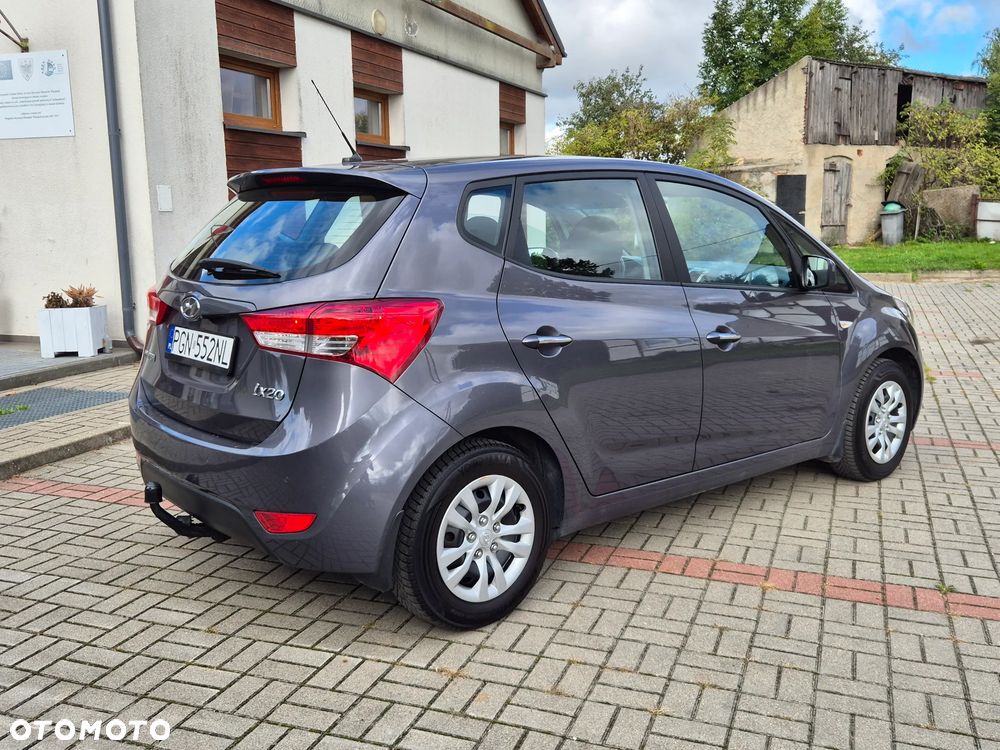 Hyundai ix20 1.4 blue Trend - 11