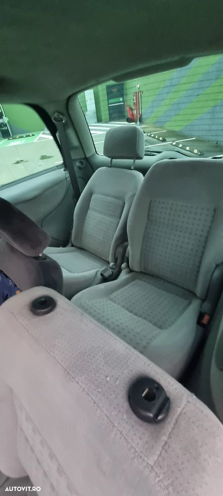 Volkswagen Sharan 1.9 TDI - 12