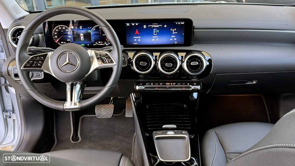 Mercedes-Benz CLA 250 e 8G-DCT Progressive Line Advanced - 4