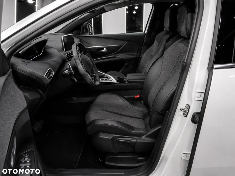 Peugeot 3008 1.6 PureTech GPF Crossway S&S EAT8 - 8