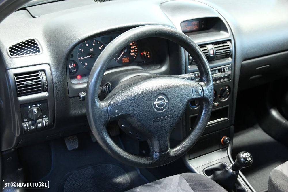 Opel Astra 1.4 Club - 9