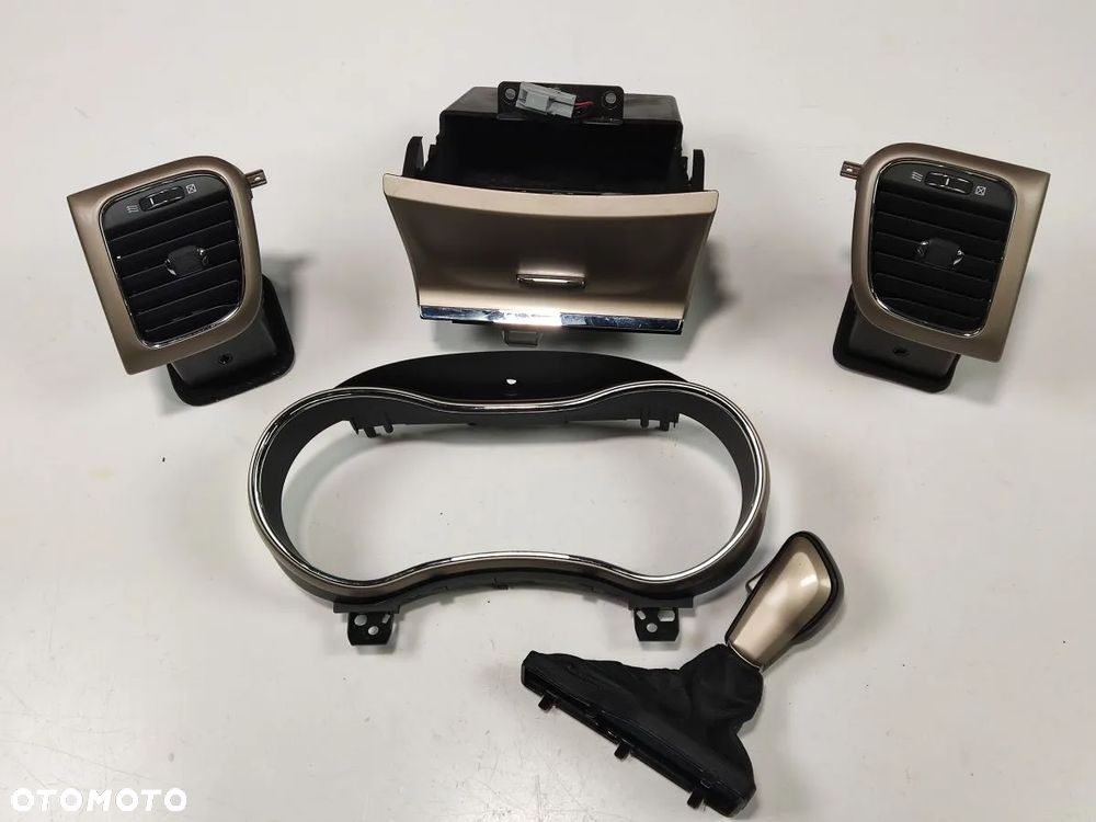 JEEP GRAND CHEROKEE WK2 16-21r Dekor Schowek Kratka Nawiewu Ramka Zegarów - 2