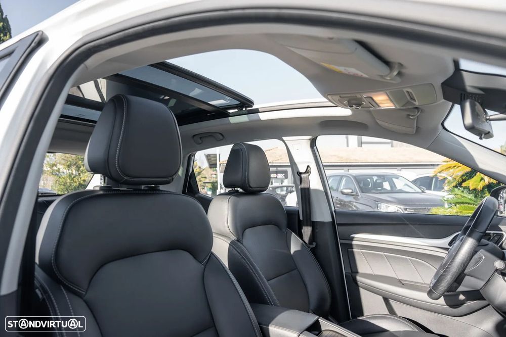 MG ZS EV 44.5 kWh Luxury - 18