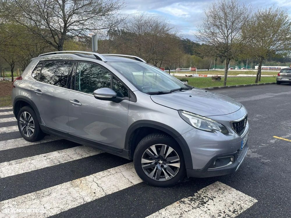 Peugeot 2008 1.2 PureTech Style - 4