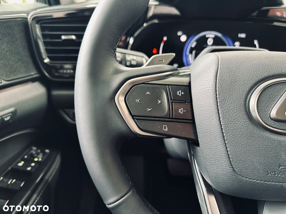 Lexus NX 350h Omotenashi AWD - 27