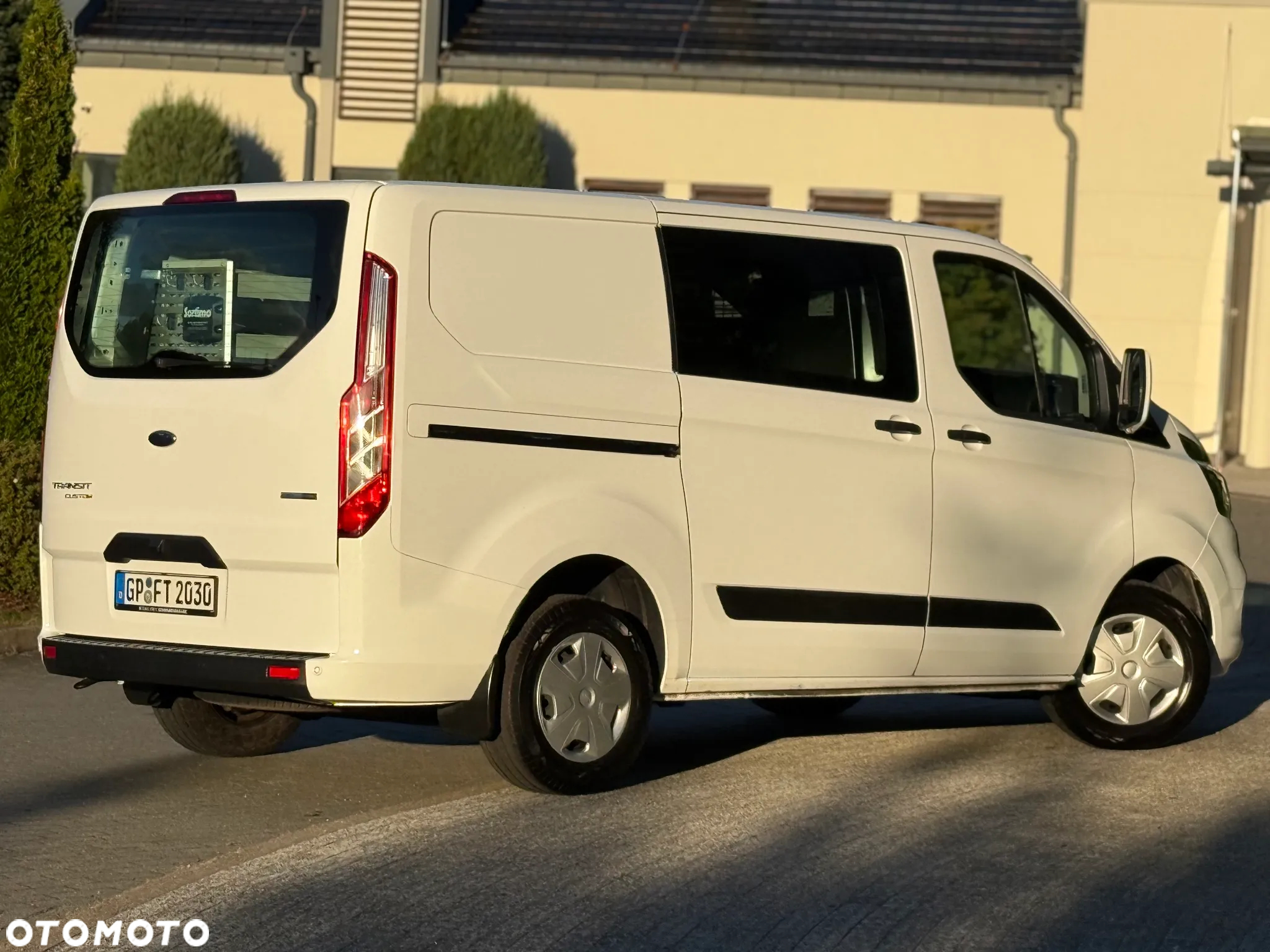 Ford Transit Custom - 9