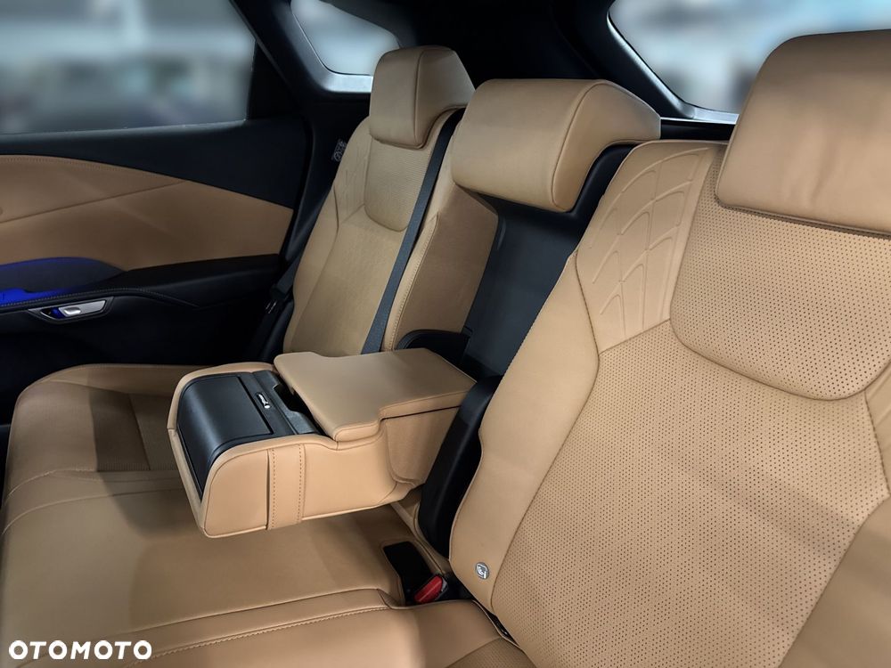 Lexus RX 450h+ Prestige - 11