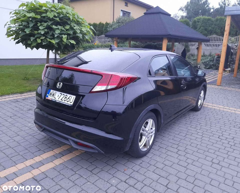 Honda Civic 1.8 i-VTEC Elegance - 2