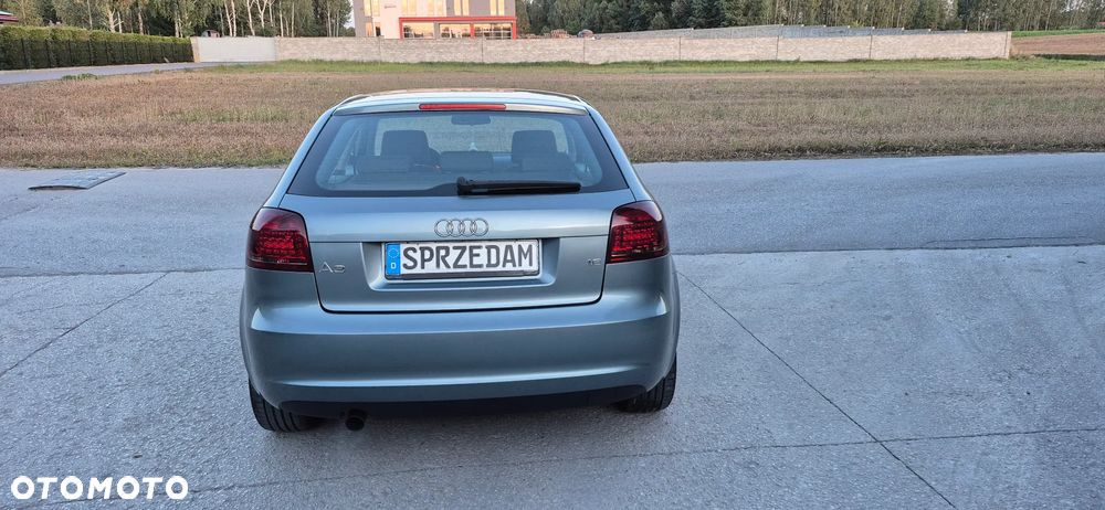 Audi A3 1.6 Attraction - 4