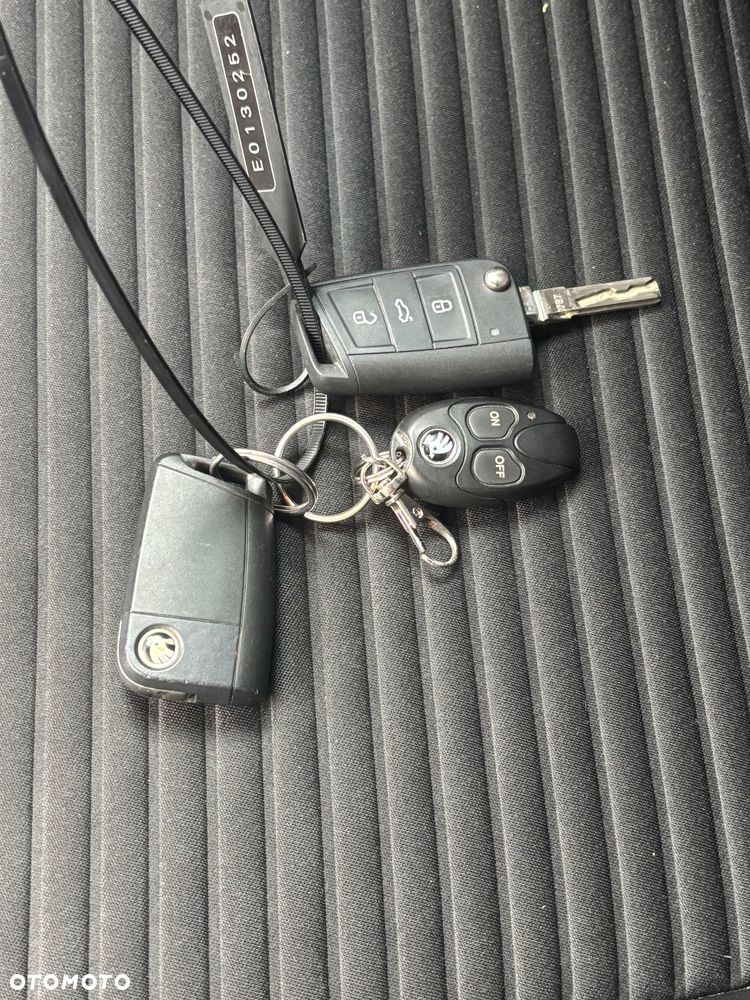 Skoda Octavia 2.0 TDI RS - 11
