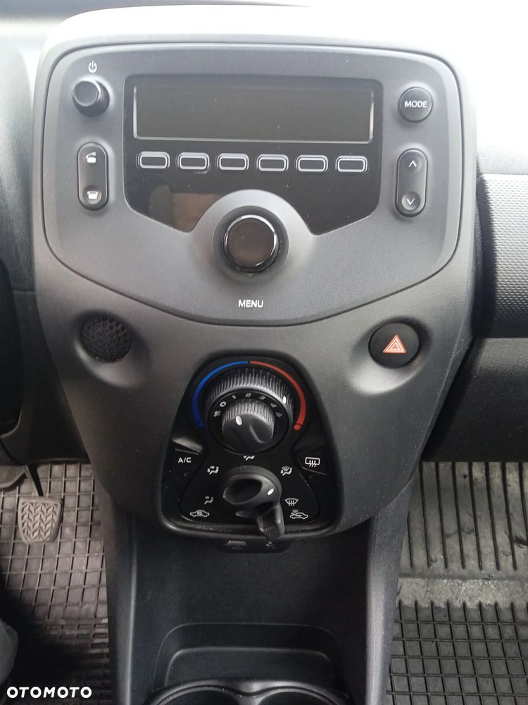 Toyota Aygo 1.0 VVT-i Color Edition - 15