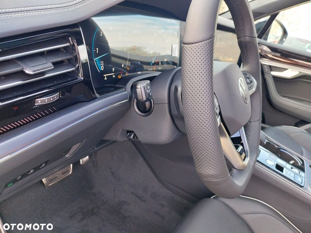 Volkswagen Touareg - 14