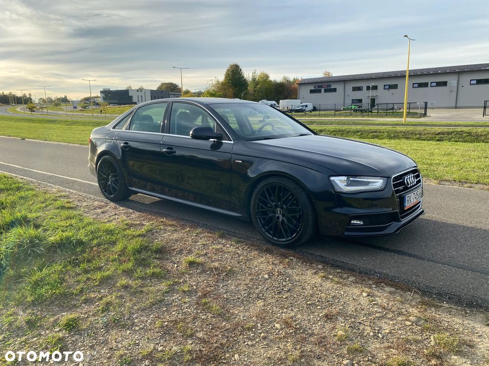 Audi A4 2014 photo 2