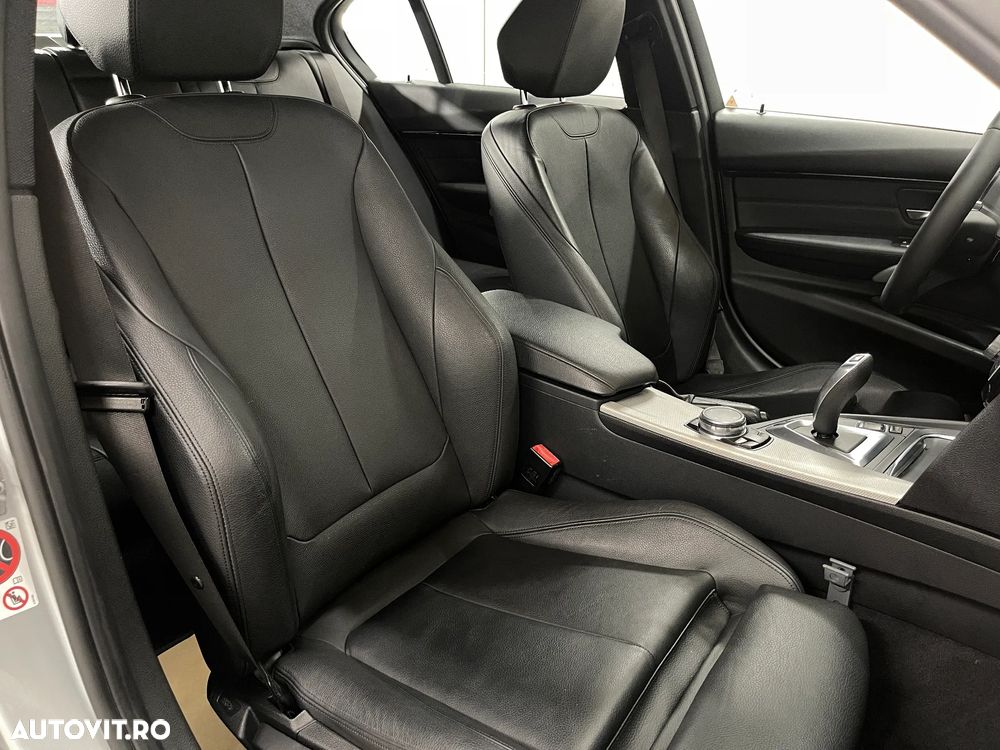 BMW Seria 3 330e iPerformance M Sport - 11