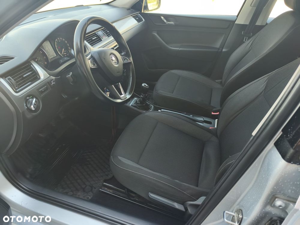 Skoda RAPID - 24
