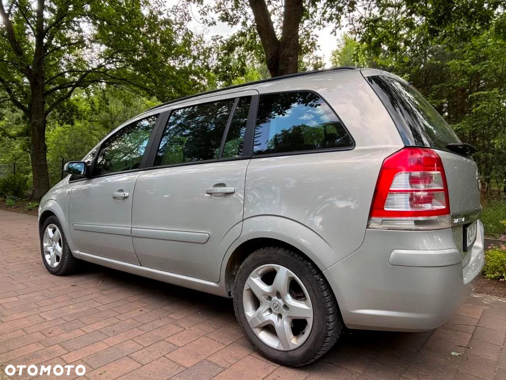 Opel Zafira 1.8 Enjoy - 14
