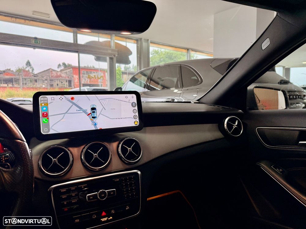 Mercedes-Benz GLA 220 CDI 4Matic 7G-DCT Urban - 13