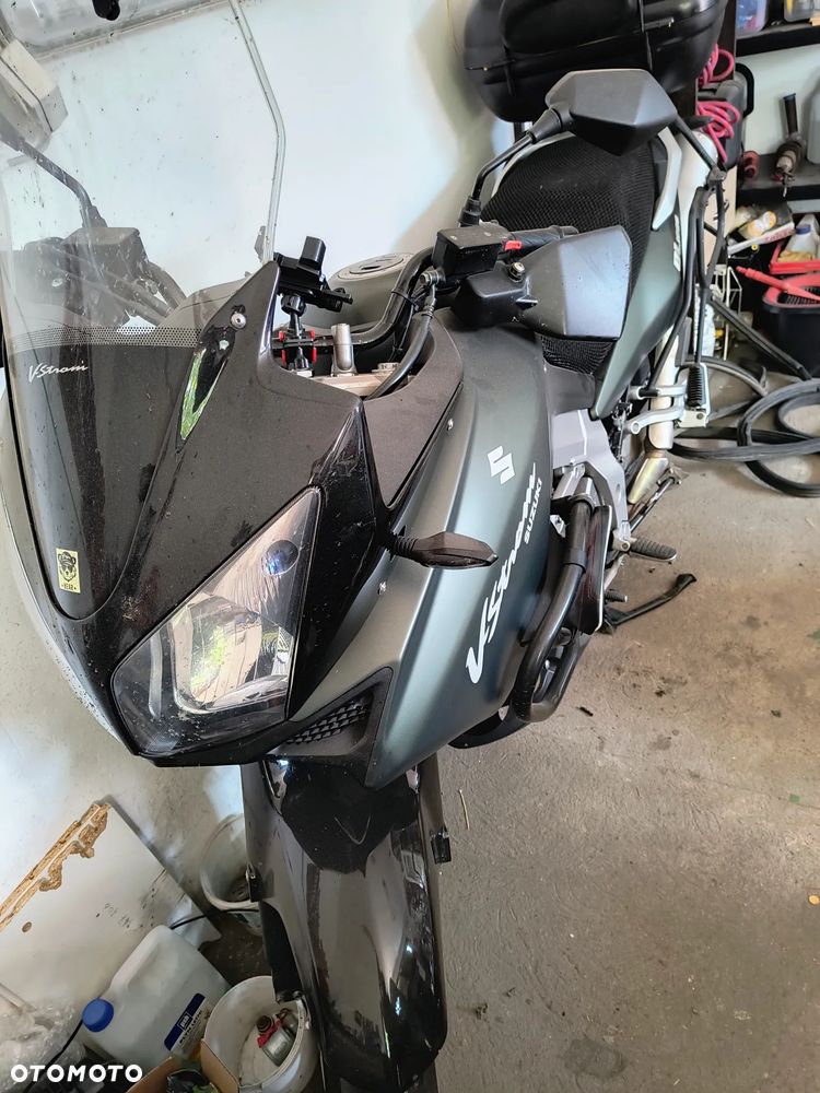Suzuki V-STROM - 3