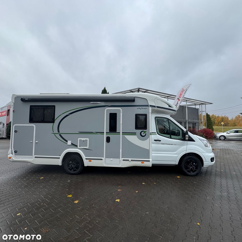 Ford Chausson 798 Titanium Ultimate - 12